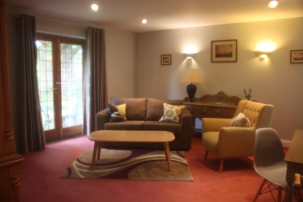 Ghyll Manor Country Hotel Horsham Exteriér fotografie