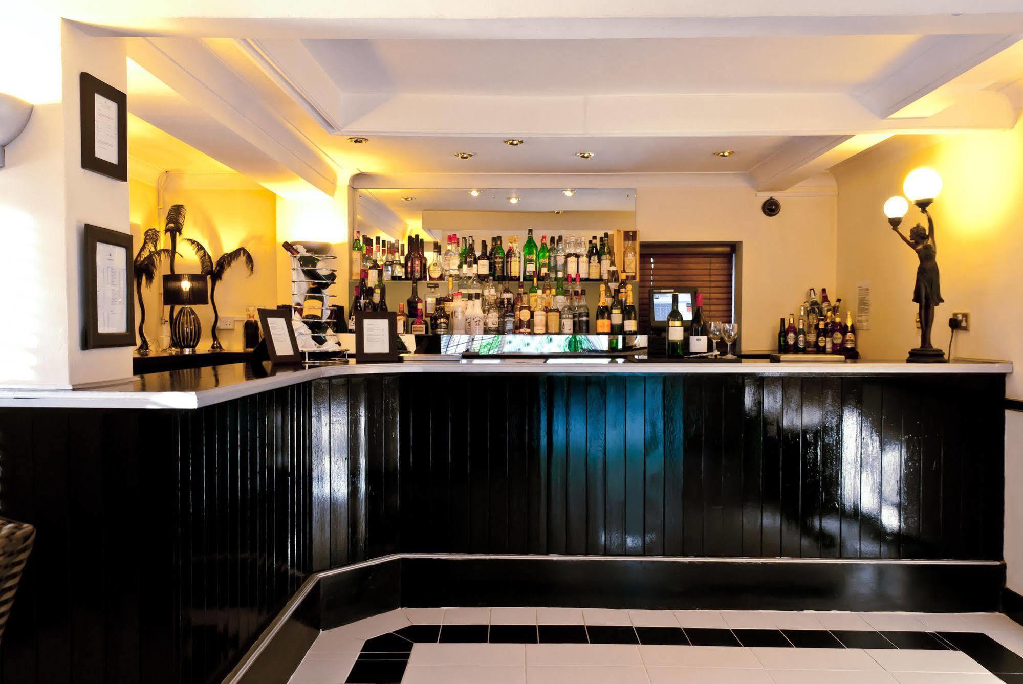 Ghyll Manor Country Hotel Horsham Exteriér fotografie