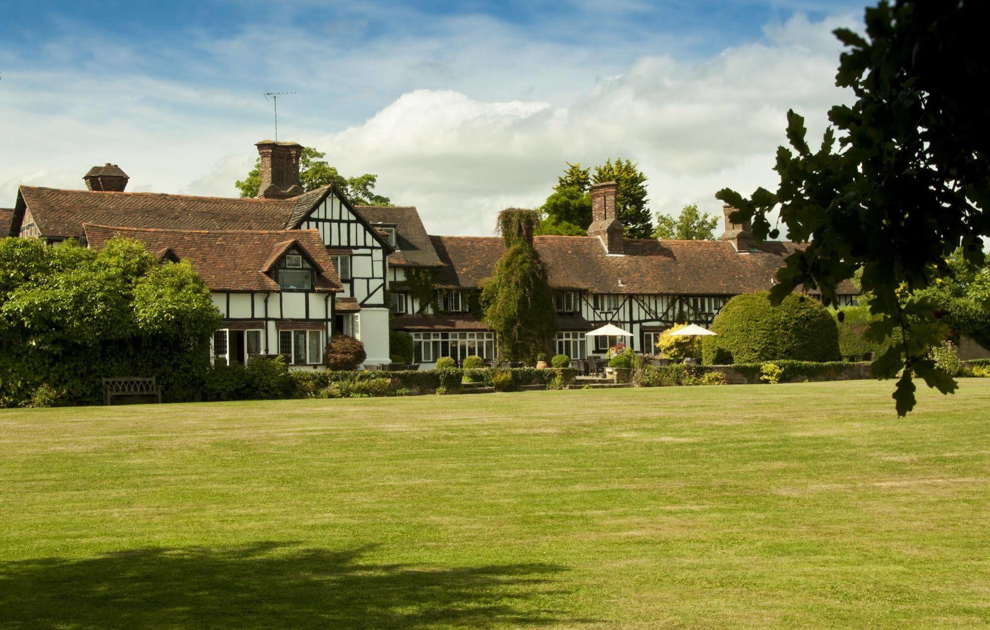 Ghyll Manor Country Hotel Horsham Exteriér fotografie