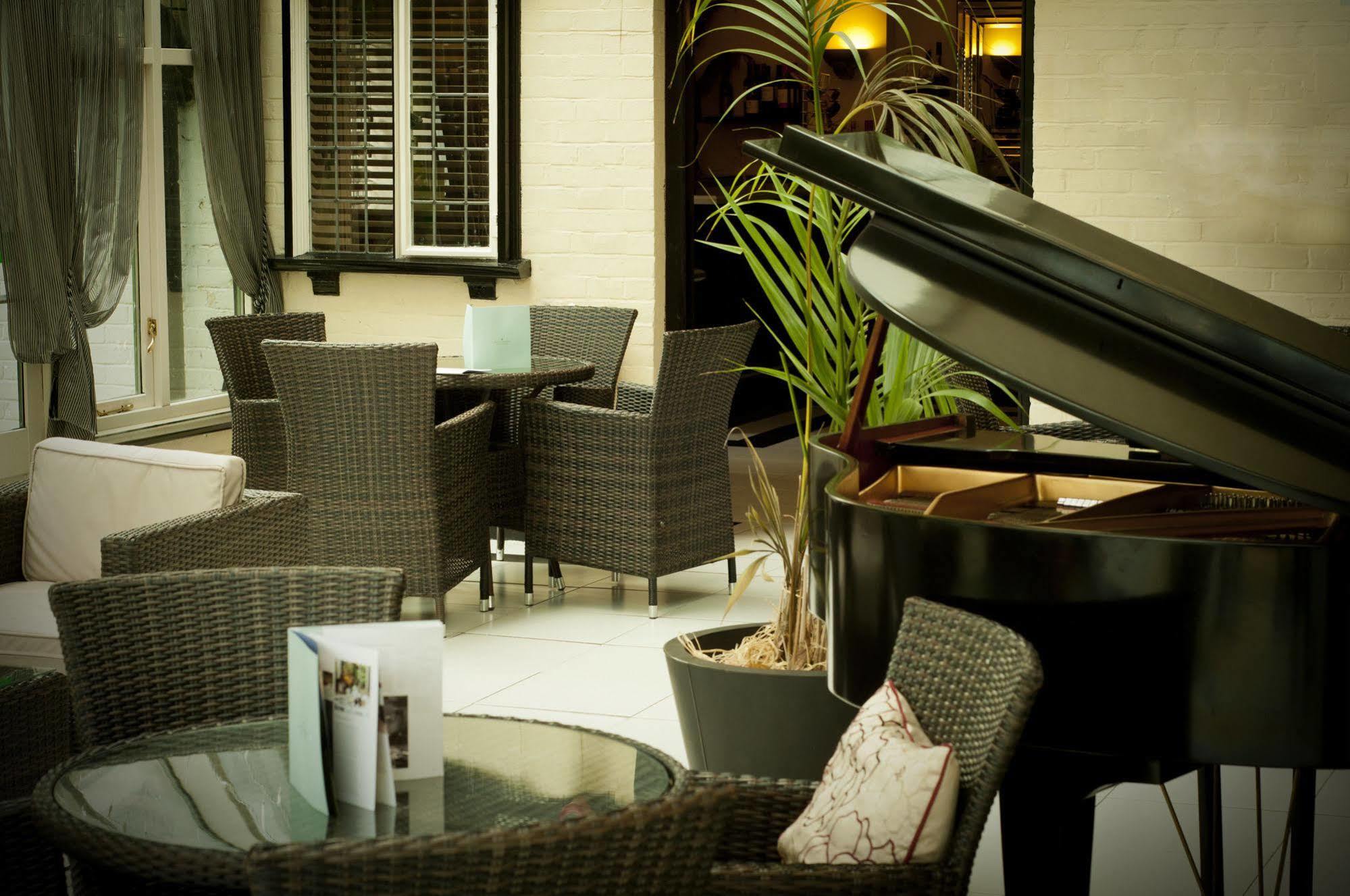 Ghyll Manor Country Hotel Horsham Exteriér fotografie