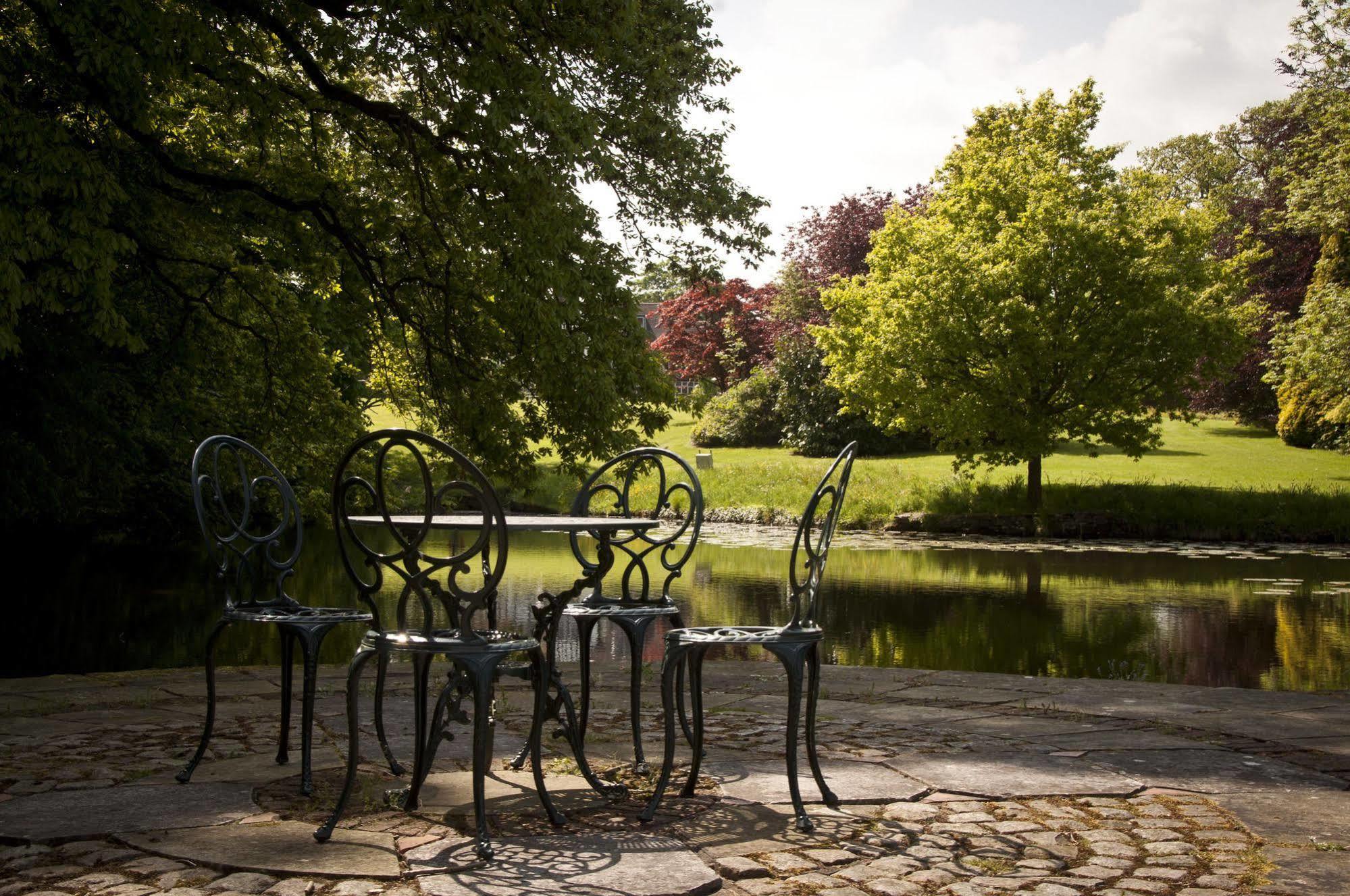 Ghyll Manor Country Hotel Horsham Exteriér fotografie